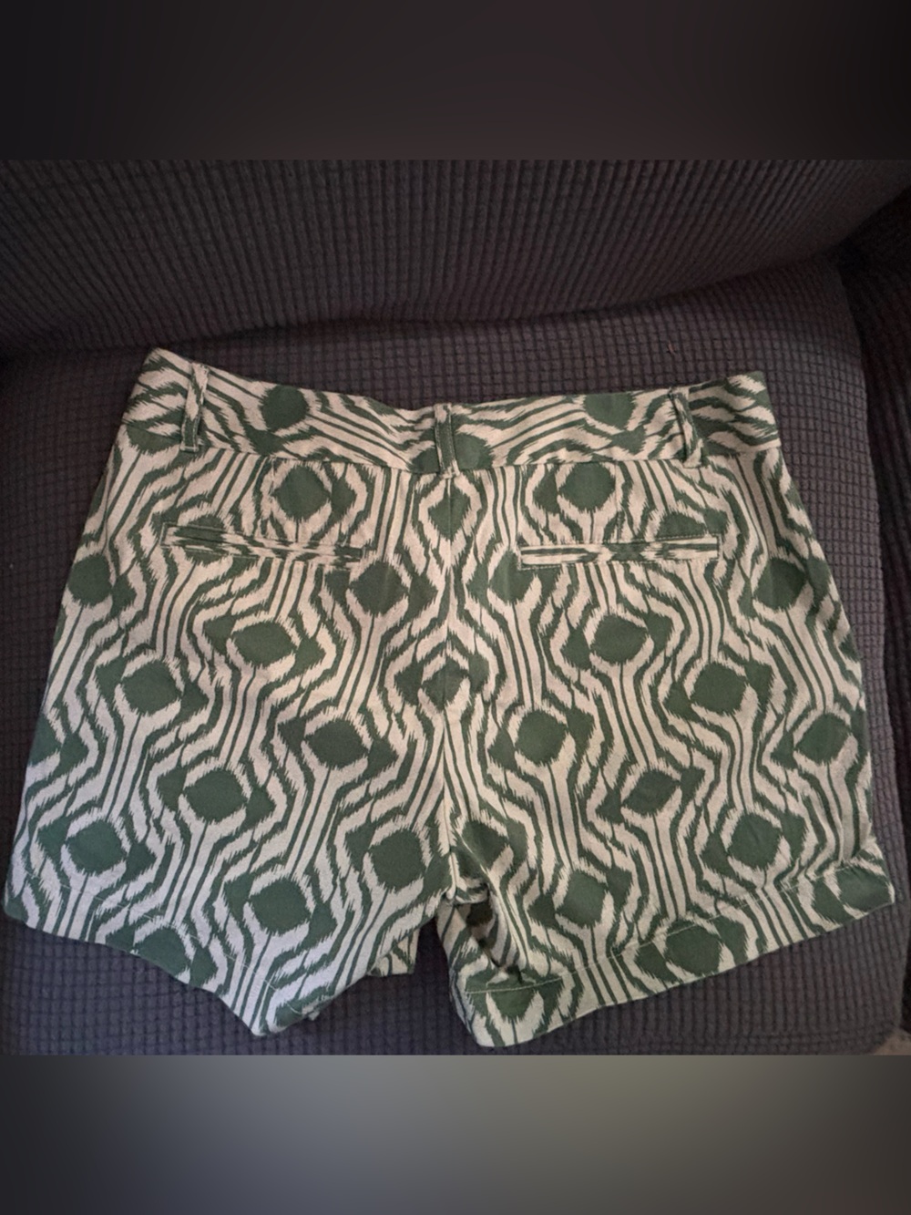 Banana Republic Cream and Green Patterned Shorts